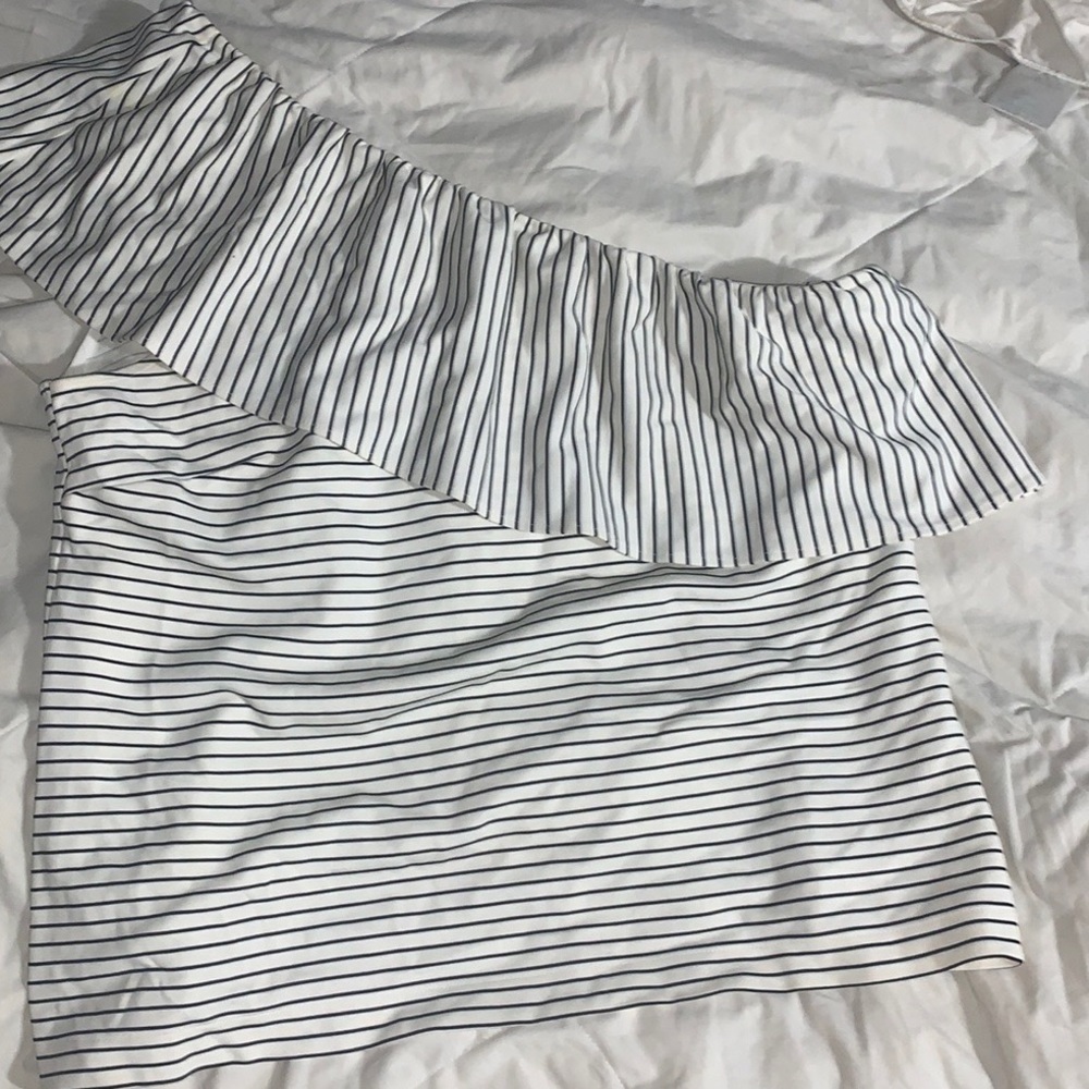 Ann Taylor One Shoulder Ruffle Top XL